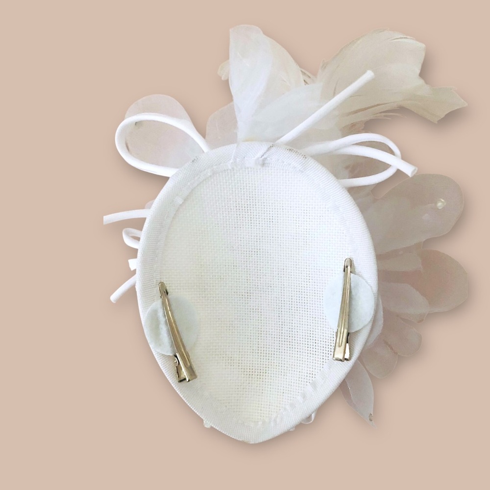 Flower Fascinator - Picture 6 of 6